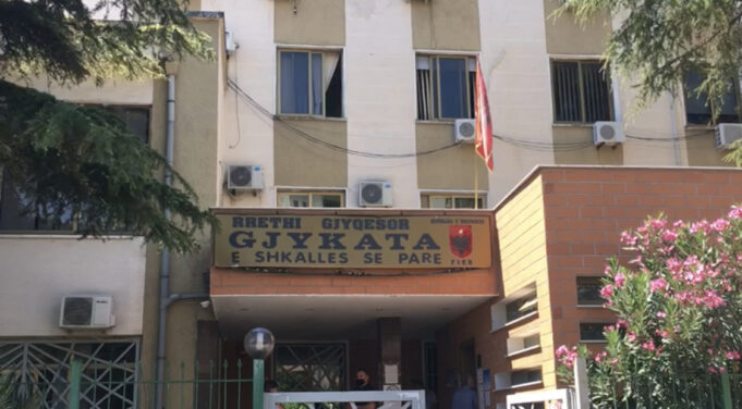 PROKURORIA FIER dergon ne gjyq kompanine dhe administratorin per ndotjen e mjedisit