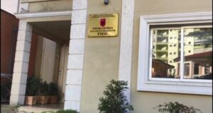 Prokuroria Fier dërgon për gjykim nje shtetas për dy vepra penale