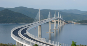 Gati ndërtimi i urës mbi lumin Bunë- Mali i Zi miraton marrëveshjen me Shqipërinë