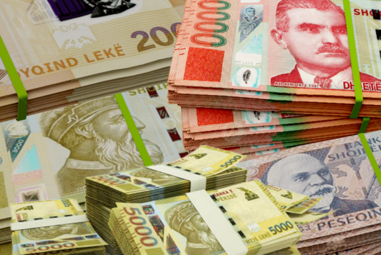 Leku dominon tregjet financiare në Shqipëri, euro mbetet në segmente të kufizuara