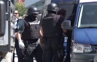 Fier – Katër arrestime dhe një procedim penal për vepra të ndryshme penale