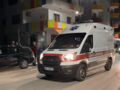 Vlorë/ Dy ngjarje të r*nda brenda pak orësh: fëmija b*e nga ballkoni,nje grua h*dhet nga pallati