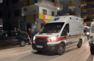 Vlorë/ Dy ngjarje të r*nda brenda pak orësh: fëmija b*e nga ballkoni,nje grua h*dhet nga pallati