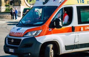 FIER-Nje 15 vjecare kishte konsumuar detergjente dergohet ne Tirane