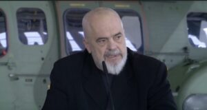 Rama: Për 30 vite nuk do të ketë leje ndërtimi në ato toka që digjen