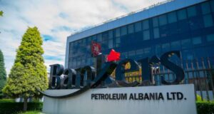 Naftëtarët e Bankers paralajmerojne protestë në Fier: “Kërkojmë të drejtat dhe dinjitetin që na takon”