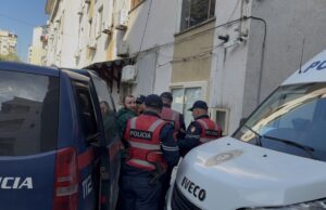 Arrest me burg” për 38-vjeçarin e kapur me arsenal armësh në Fier