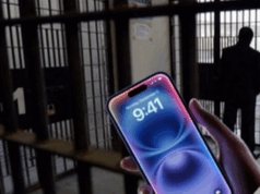 Kontroll i befasishëm në Burgun e Durrësit, 5 iPhone të fshehur në dyert e dusheve