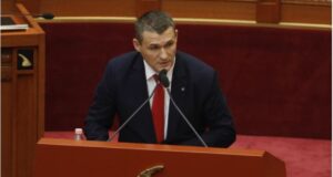 Dumani: Nuk kemi evidentuar asnjë politikan si pjesëtar të bandave kriminale