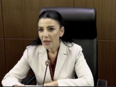 Belinda Balluku, prezantoi sot zyrtarisht drejtuesin e ri të Postës Shqiptare