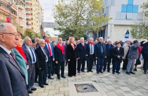 Perkujtohet 81-vjetori i Brigadës XI,në Fier mungojnë përfaqësuesit vendorë