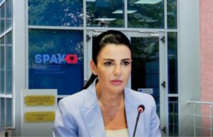 GJKKO pezullon nga detyra Belinda Ballukun, ndalim daljeje jashtë vendit për zv.kryeministren