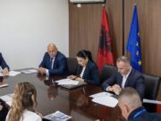 Balluku prezanton drejtorin e ri të DRSHTRR Fier