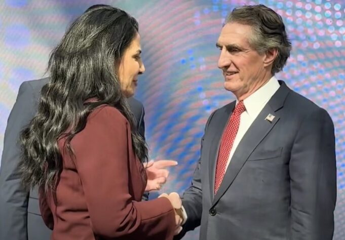 Balluku në Athinë: Shqipëria synon të kthehet në eksportuese neto energjie brenda vitit 2030