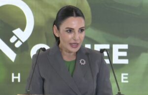 Balluku del në konferencë me kryeministrin Edi Rama