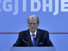 Berisha lajmëron protestë me 17 nëntor përpara kryeministrisë