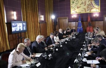 Ambasadorët e BE takim me Ramën në Kryeministri