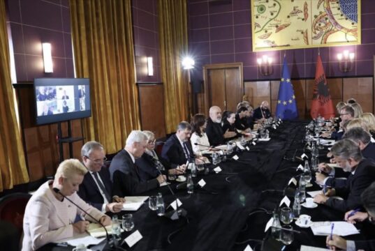 Ambasadorët e BE takim me Ramën në Kryeministri