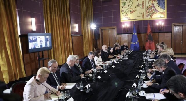 Ambasadorët e BE takim me Ramën në Kryeministri