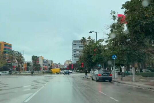 Fier – Situata e motit gjatë natës nën kontroll, rritet vëmendja për prurjet e Vjosës