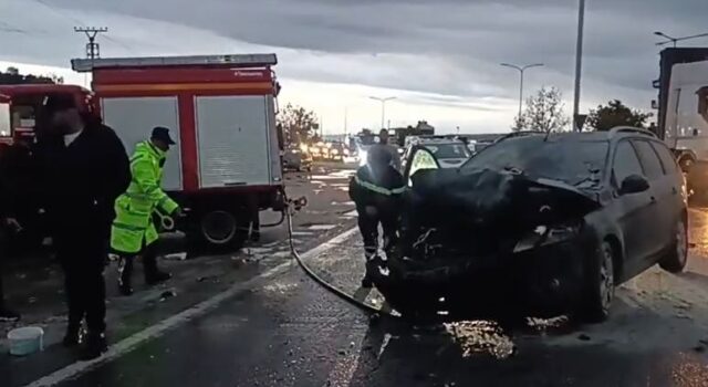 Aksident në autostradën Lushnjë–Rrogozhinë, merr flakë një automjet