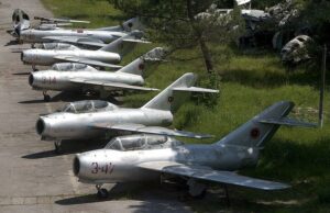 Hapet gara për ndërtimin e infrastrukturës së re në Bazën Ajrore të Kuçovës; fondi limit 10.9 milionë lekë