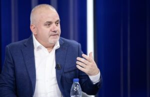 Gazetari Artan Hoxha shpallet ‘non grata’ në Greqi! I ndalohet përjetësisht për të mos shkelur në territorin helen