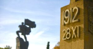 Sot, 28 Nëntori – Rama publikon foton simbolike dhe uron shqiptarët për Ditën e Pavarësisë