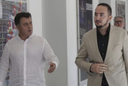 Debate të forta në Kryesinë e PD, përplasje Salianji- Noka-“Jep doreheqjen Flamur”