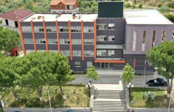 Letër e hapur nga anetari i Keshillit Bashkise PATOS: “Zharrëza nuk kërkon favore, por atë që i takon”