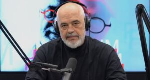 Rama: Ca trimosha të BKH erdhën në Kryeministri, s’donin të linin patllaken te dera