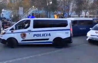 Protesta kombëtare e opozitës, policia përcakton afat tre orë