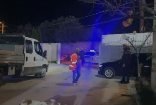 Pas defektit të pajisjeve të ujit, telashe të tjera për Vlorën, grabitet saracineska e stacionit të ujësjellësit