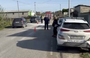 Aksident i rëndë në aksin Roskovec–Berat, humb jetën 50-vjeçari nga Strumi; drejtuesi largohet nga vendi i ngjarjes