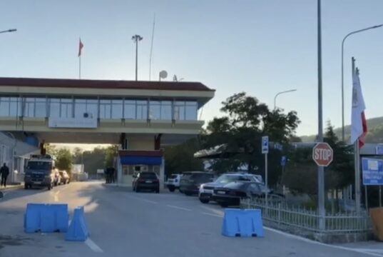 Bllokohet për 3 orë aksi rrugor Kakavijë-Janinë nga protesta e fermereve