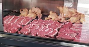 Tregetimi i mishit nën hetim, kontrolle ne Fier e disa qytete per fshehje fitimesh dhe mungesë fiskalizimi