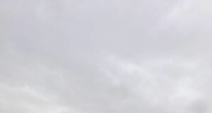 Aksident te Rruga e Kombit, përmbyset një ambulancë