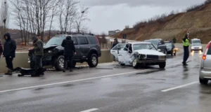 Aksident në rrugën nacionale Peshkopi–Maqellarë, 3 të lënduar