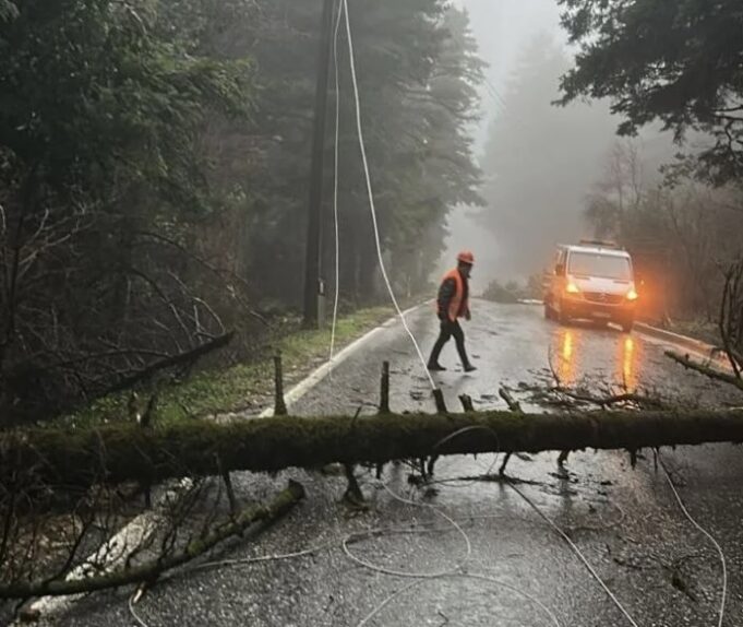 Llogara- Situatë problematike nga moti i keq