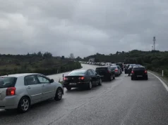 Trafik 7 km në Kakavijë, emigrantët qëndrojnë deri në 3 orë në doganë