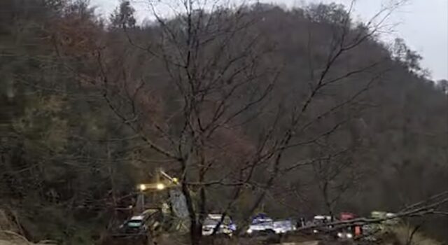 Rrëshqitje dherash bllokon aksin Tepelenë–Gjirokastër