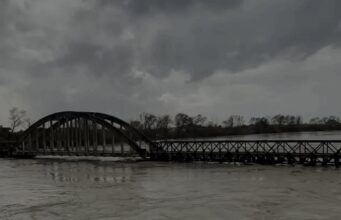 Al*rm për përmbytje nga Vjosa – Rrezikohet furnizimi me ujë i pijshëm për qytetin e Fierit