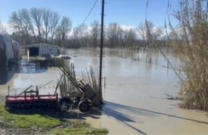 Situata në Qarkun Fier nën monitorim: Semani me prurje të larta, rreziku mbetet në disa zona të banuara