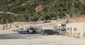 Aksident fatal në Palasë, arrestohet operatori i eskavatorit