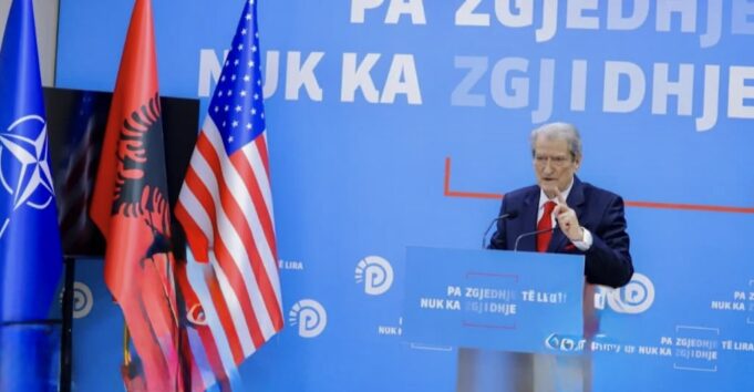 Berisha për 21 Janarin: Rama përgjegjësi kryesor, u bë gati të mbante fjalim nga karrigia ime