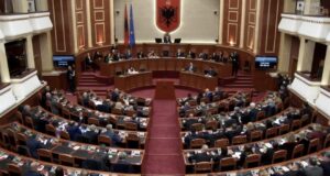 Kuvendi miraton aderimin e Shqipërisë në “Bordin e Paqes” së Presidentit Trump