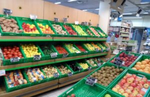 Shqipëria shet jashtë zarzavate, por blen fruta të shtrenjta nga importi