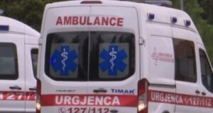 Kamioni bie në humnerë, 2 persona humb*n j*ten dhe një në gjendje kr*tike