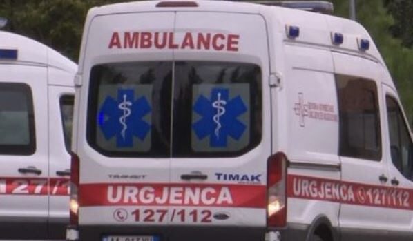 Kamioni bie në humnerë, 2 persona humb*n j*ten dhe një në gjendje kr*tike