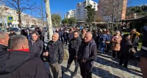 Zhvendosja e Tregut Industrial në Vlorë, tregtarët sërish në protestë